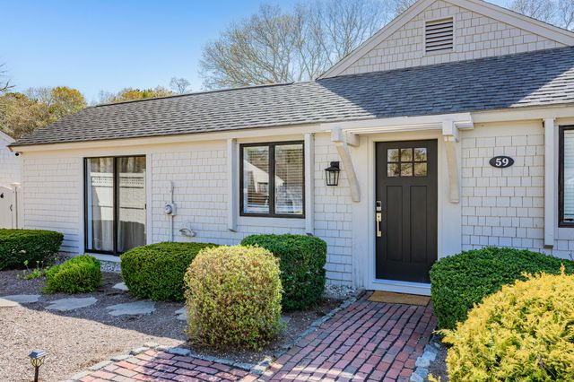 59 Mashie Circle, Mashpee, MA 02649
