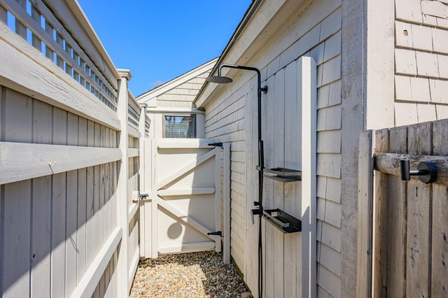 59 Mashie Circle, Mashpee, MA 02649