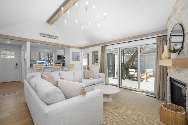 59 Mashie Circle, Mashpee, MA 02649