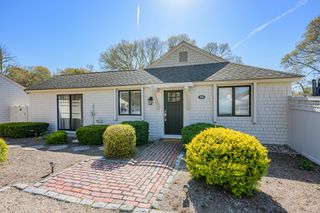 59 Mashie Circle, Mashpee, MA 02649