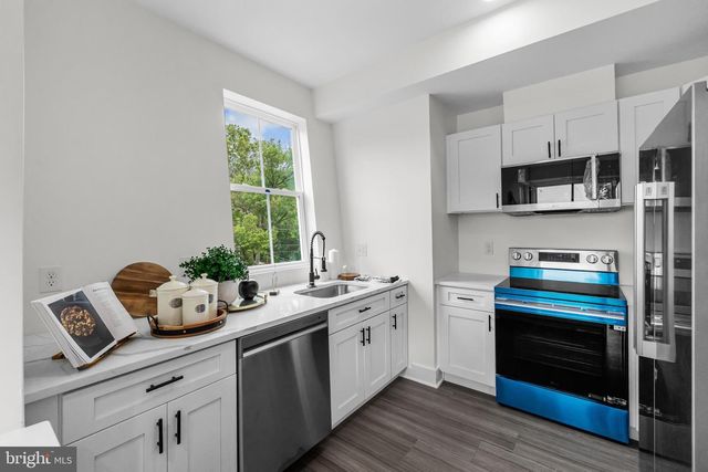 4312 HAYES ST NE, Washington, DC 20002