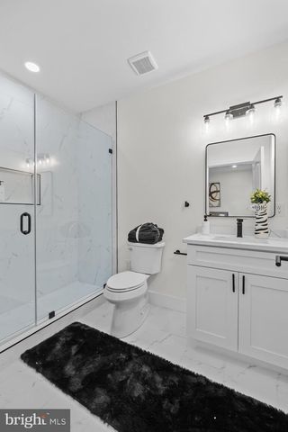 4312 HAYES ST NE, Washington, DC 20002