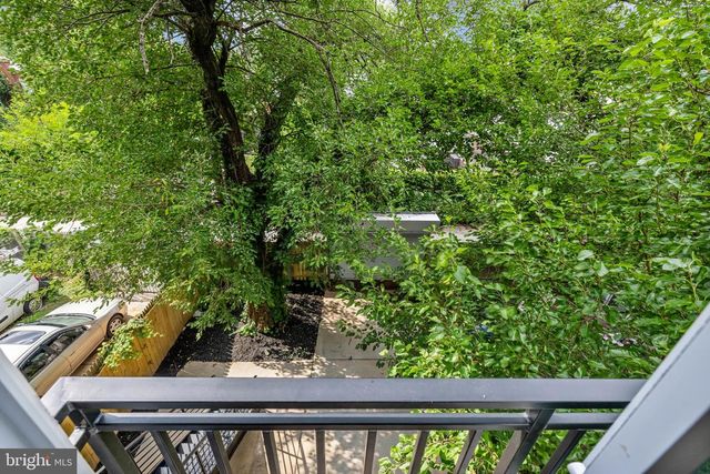 4312 HAYES ST NE, Washington, DC 20002