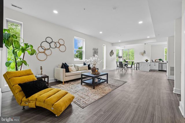 4312 HAYES ST NE, Washington, DC 20002