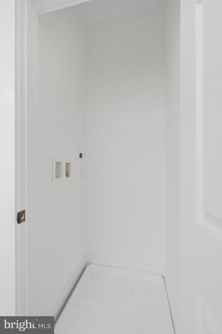 4312 HAYES ST NE, Washington, DC 20002
