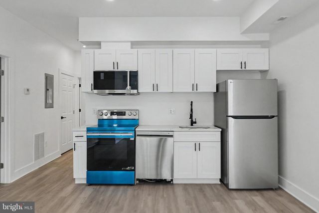 4312 HAYES ST NE, Washington, DC 20002