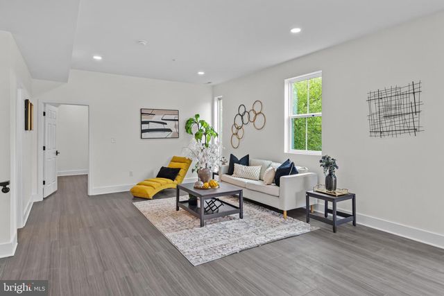 4312 HAYES ST NE, Washington, DC 20002