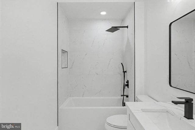 4312 HAYES ST NE, Washington, DC 20002