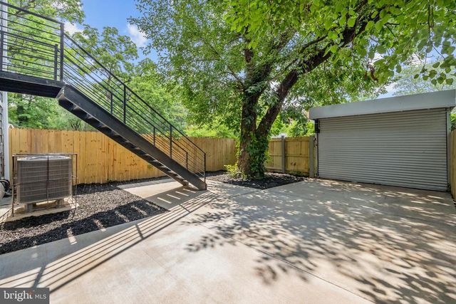 4312 HAYES ST NE, Washington, DC 20002