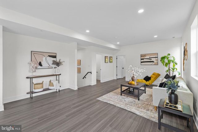 4312 HAYES ST NE, Washington, DC 20002