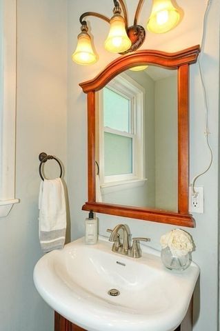 7 Vincent Avenue, Belmont, MA 02478