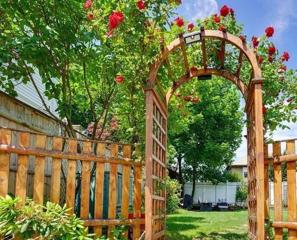7 Vincent Avenue, Belmont, MA 02478