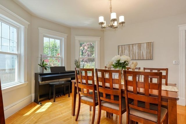 7 Vincent Avenue, Belmont, MA 02478