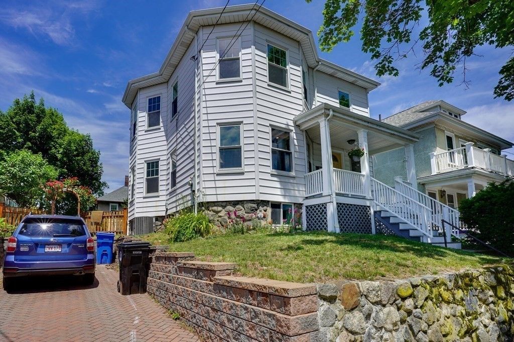 7 Vincent Avenue, Belmont, MA 02478