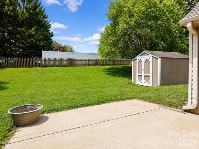 2855 Eagle View Place NW, Concord, NC 28027
