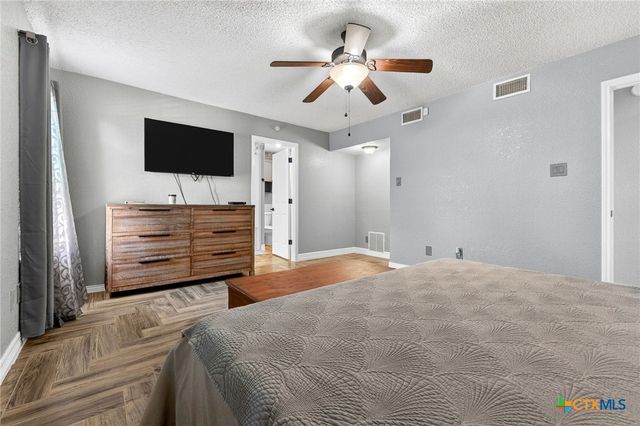 3010 Oakwood Drive, Harker Heights, TX 76548
