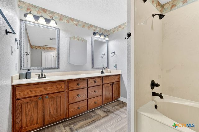 3010 Oakwood Drive, Harker Heights, TX 76548