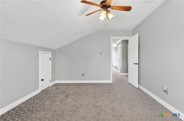 3010 Oakwood Drive, Harker Heights, TX 76548