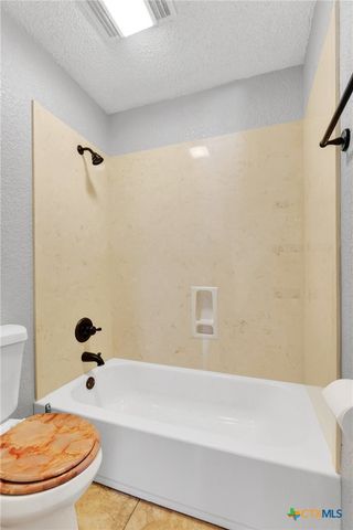 3010 Oakwood Drive, Harker Heights, TX 76548