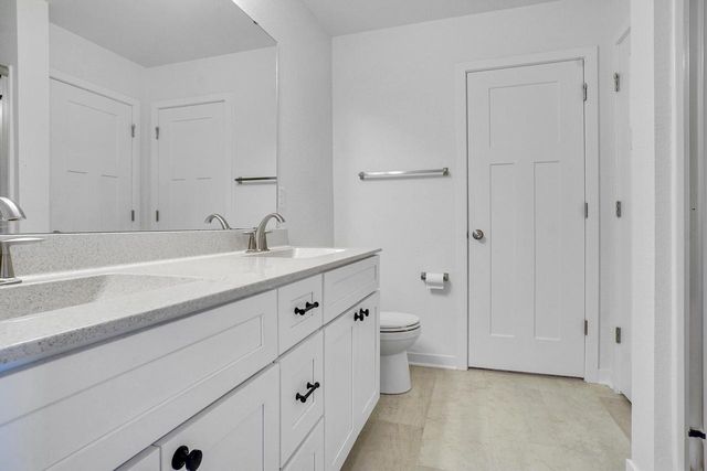 625 Mary WAY, Slinger, WI 53086