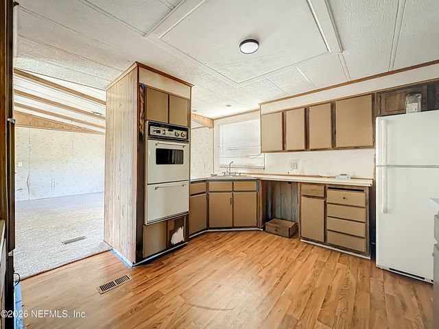 1375 STATE ROUTE 100, Melrose, FL 32666