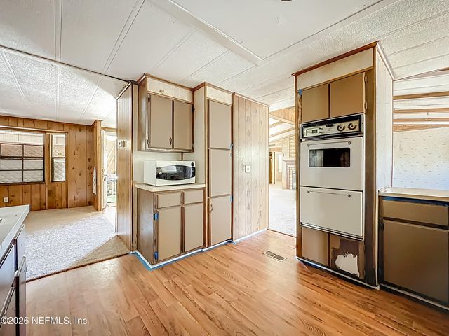 1375 STATE ROUTE 100, Melrose, FL 32666