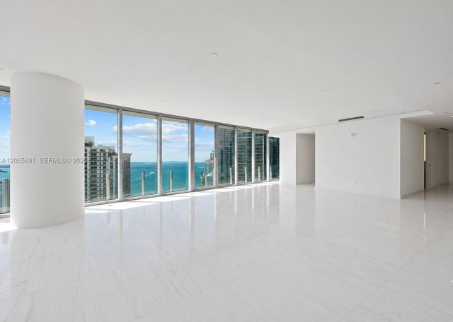 300 Biscayne Boulevard Way 4201E, Miami, FL 33131