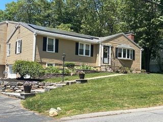3 Upland Street 3, Burlington, MA 01803