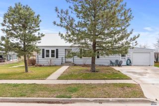 309 CHESTNUT ST, Kadoka, SD 57543