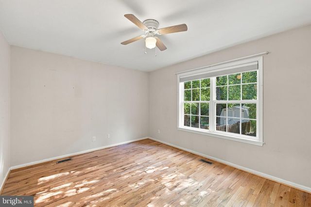 297 POPLAR DR, Louisa, VA 23093