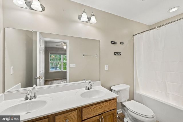 297 POPLAR DR, Louisa, VA 23093