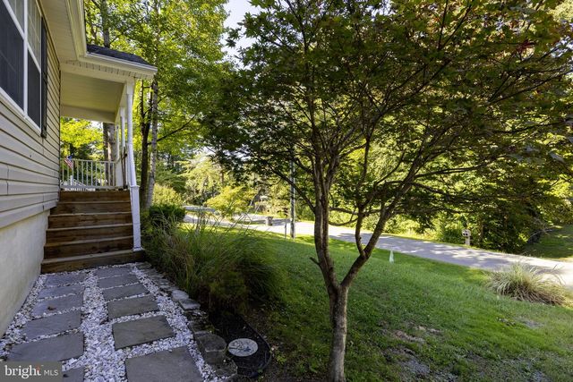 297 POPLAR DR, Louisa, VA 23093