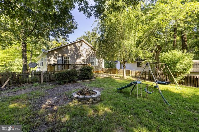 297 POPLAR DR, Louisa, VA 23093