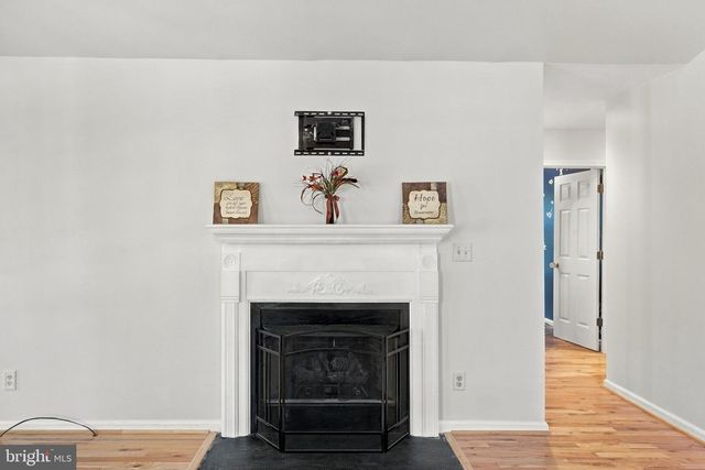297 POPLAR DR, Louisa, VA 23093