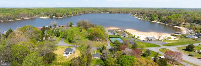 297 POPLAR DR, Louisa, VA 23093