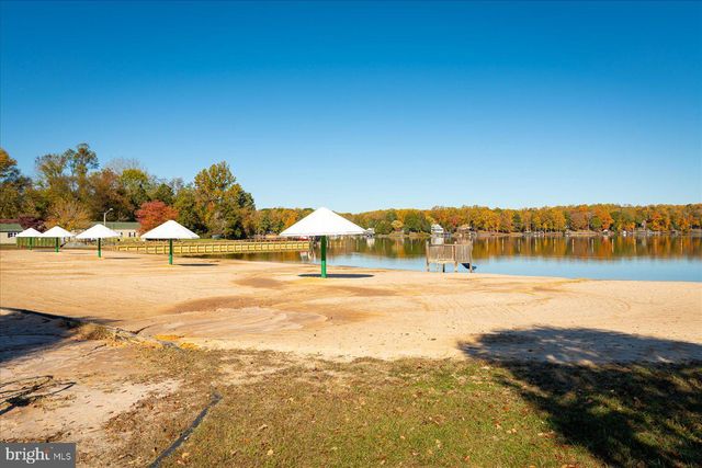 297 POPLAR DR, Louisa, VA 23093