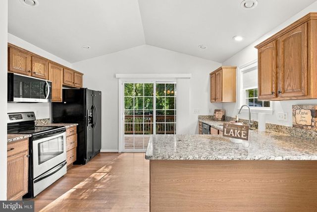 297 POPLAR DR, Louisa, VA 23093