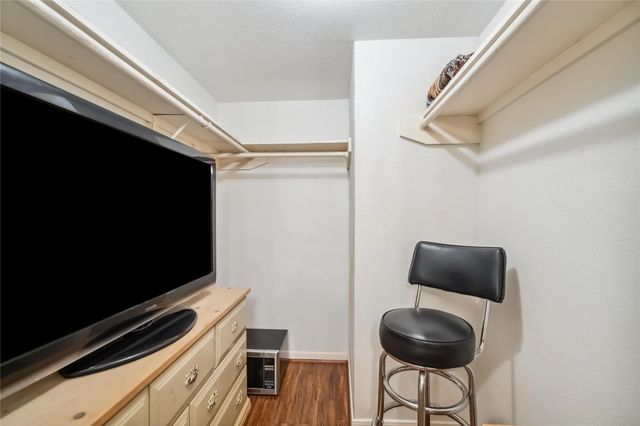 2750 Holly Hall Street 1403, Houston, TX 77054