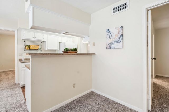 2750 Holly Hall Street 1403, Houston, TX 77054