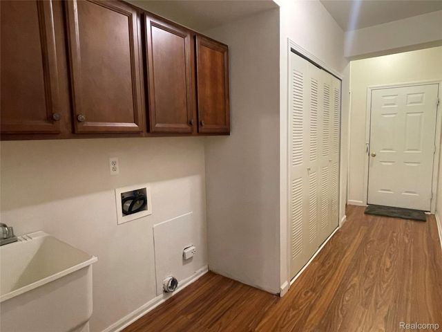 44272 Princeton Drive 159, Clinton Charter Township, MI 48038