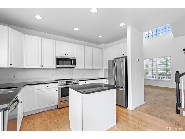 9676 Silverberry Cir, Littleton, CO 80129