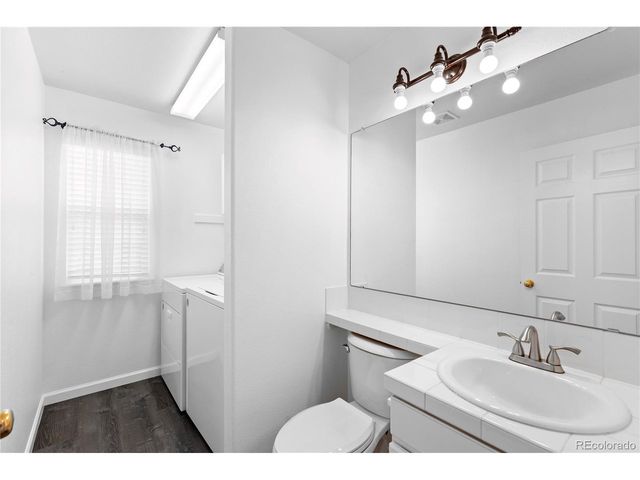 9676 Silverberry Cir, Littleton, CO 80129