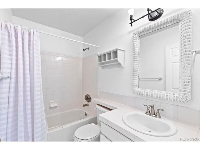 9676 Silverberry Cir, Littleton, CO 80129