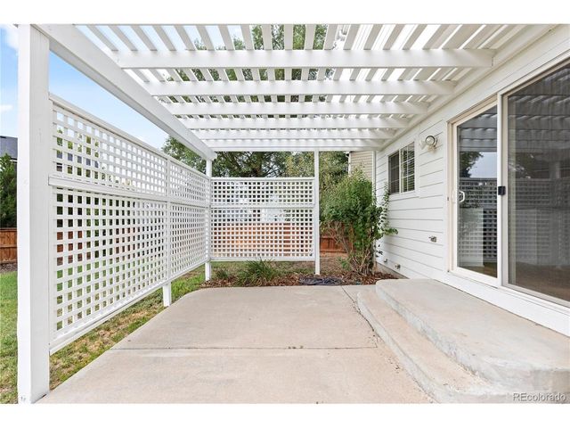 9676 Silverberry Cir, Littleton, CO 80129
