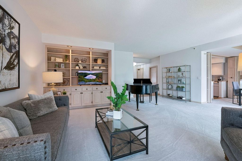 1235 Yale Place 709, Minneapolis, MN 55403 — photo 5