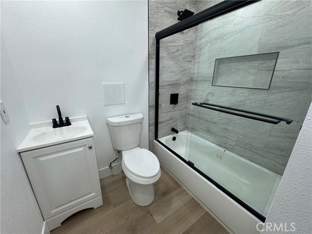 9223 Compton 10, Los Angeles, CA 90002