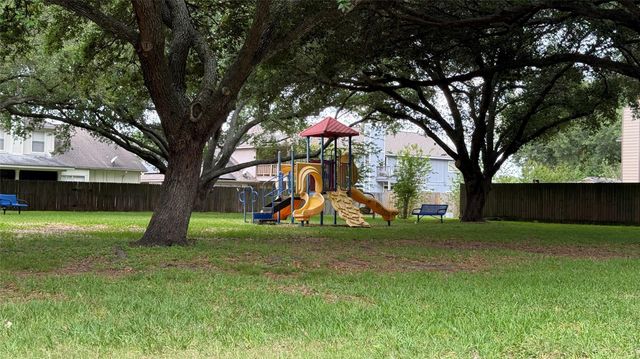 1311 Cowden Court, Missouri City, TX 77489