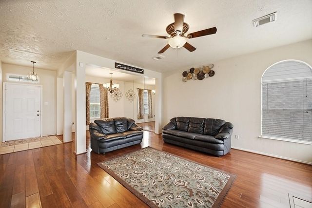 1311 Cowden Court, Missouri City, TX 77489