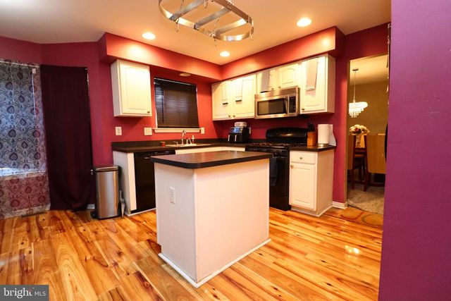 445 MOORE BLVD, Clayton, NJ 08312