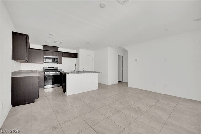3542 Arcadian King Avenue, Las Vegas, NV 89106
